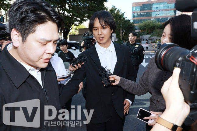 potret Mino WINNER saat hadiri sidang putusannya