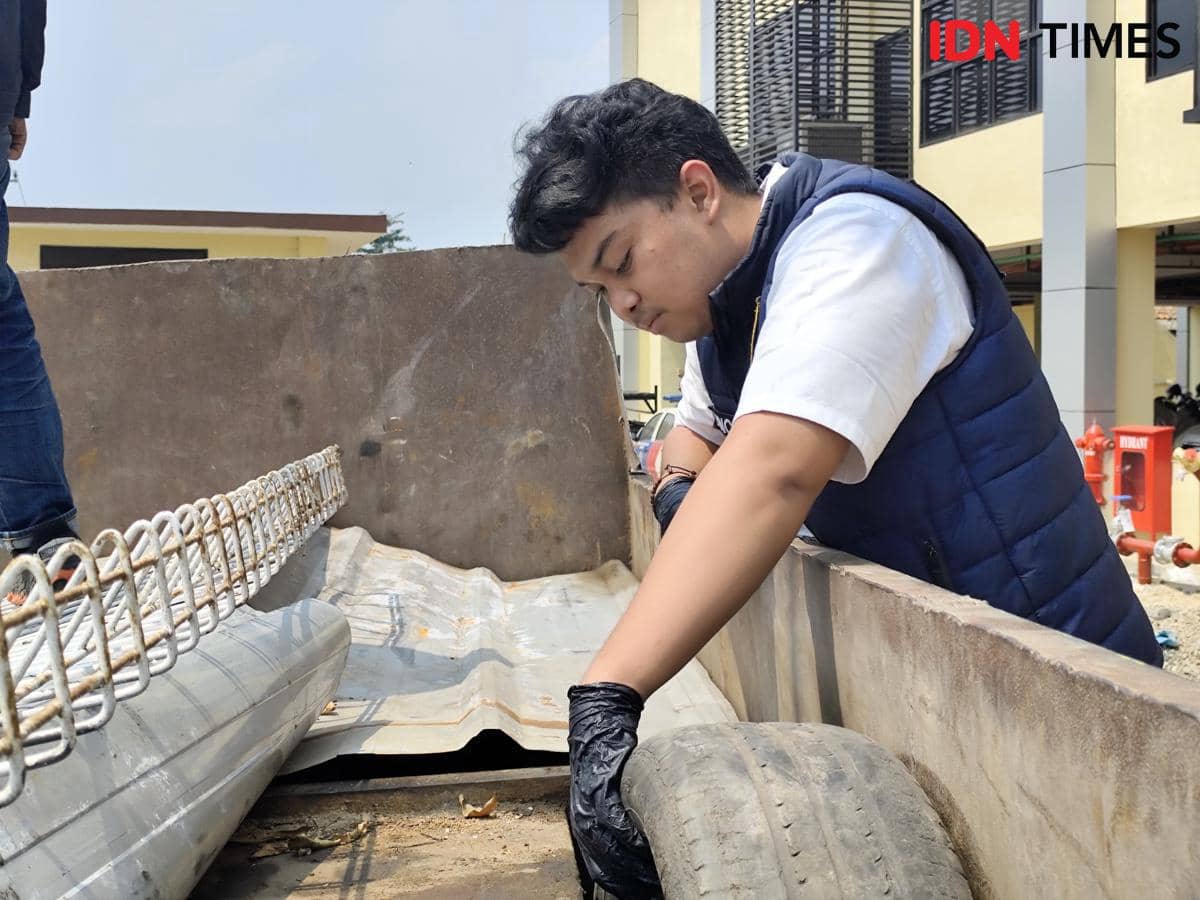 Tangki yang dimodifikasi oleh pengecor Solar. (IDN Times/Muhaimin)