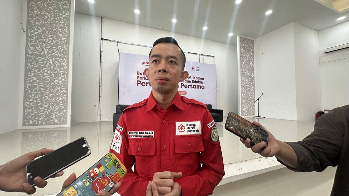 Asrul Cerita Momen Relawan Selamatkan Bayi dari Kepungan Asap Karhutla