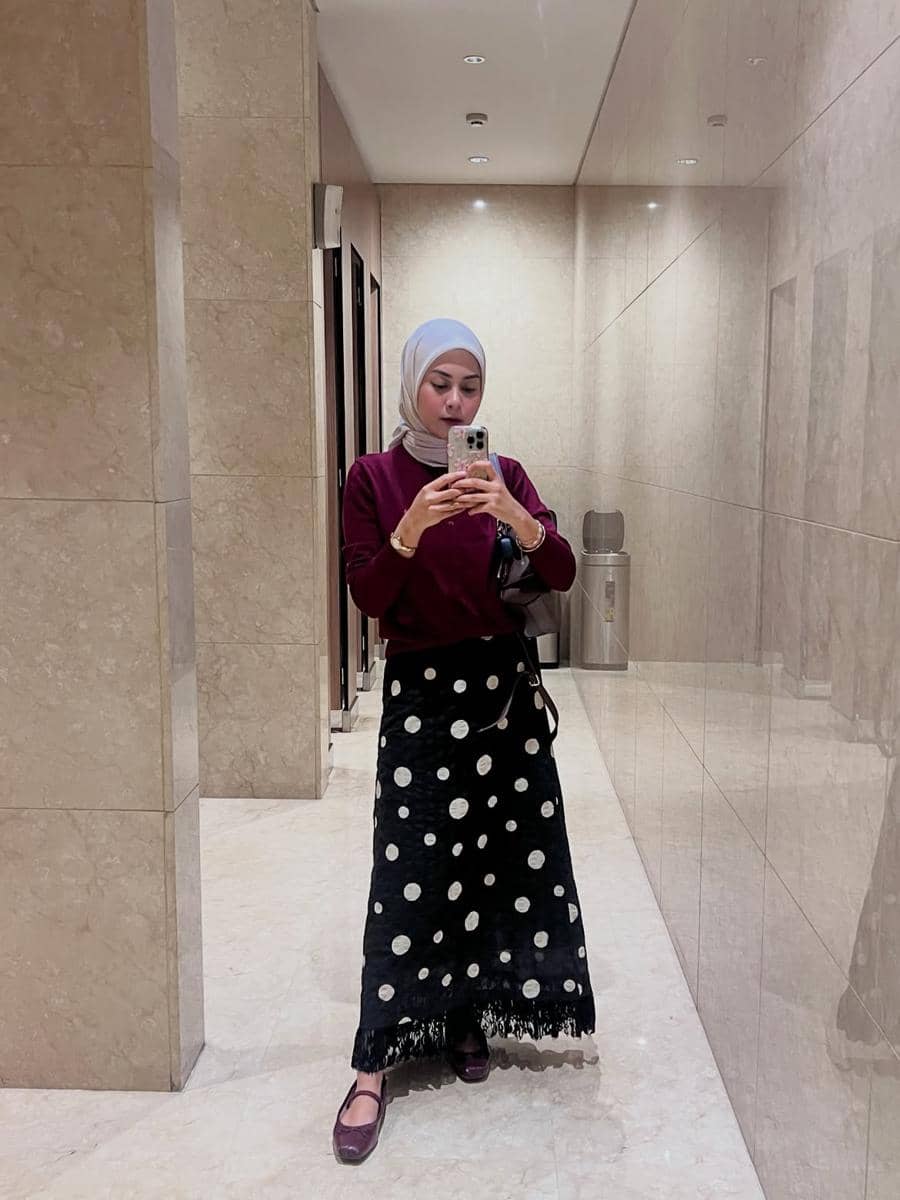 ide styling outfit motif polkadot ala Dianty Annisa