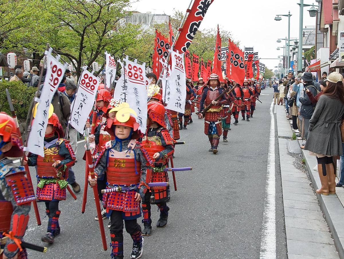 potret parade budaya di Kota Kamakura selama periode festival Kamakura