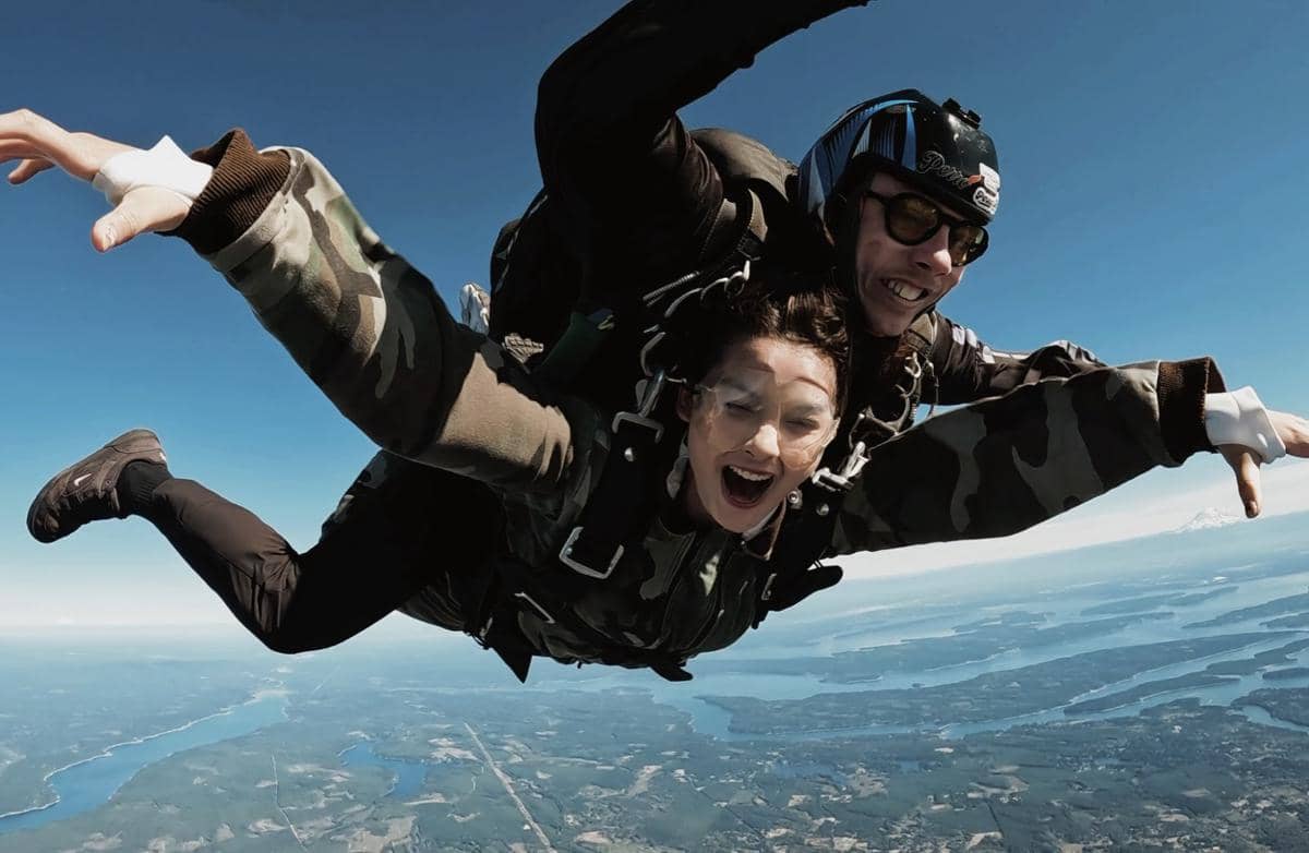 Callista Arum Jajal Skydiving di Washington, Pemberani!