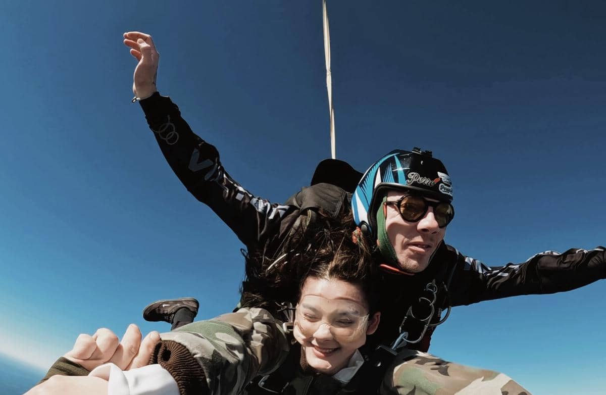 Callista Arum jajal skydiving di Washington
