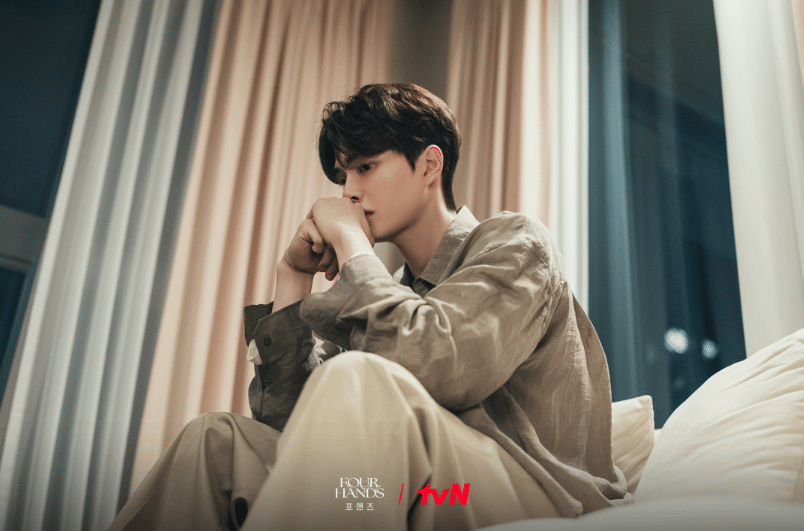 Tangkapan layar cuplikan adegan drama Four Hands, Two Sonatas produksi tvN, sesuai keterangan gambar.