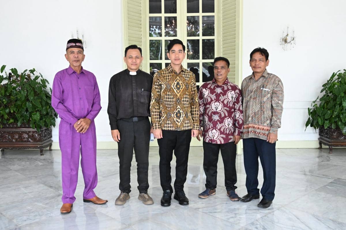 Gibran Terima Jemaat GKPI Rajeg di Istana Wapres, Tekankan Kerukunan-Kebebasan Beribadah