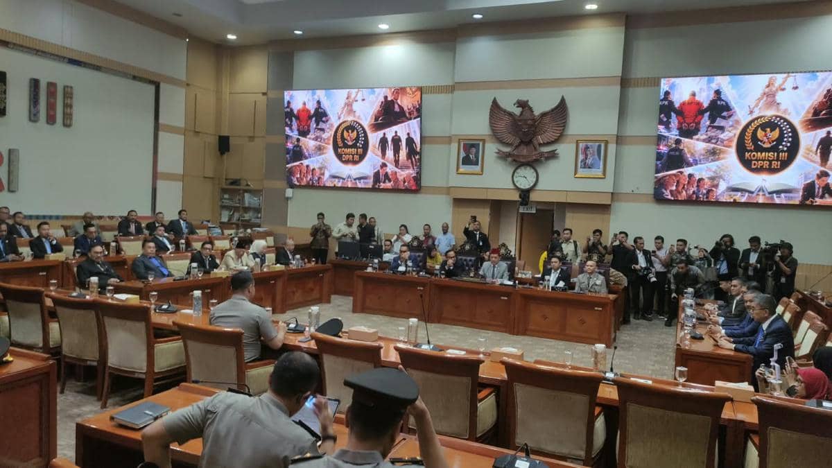 Komisi III DPR Gelar Fit and Proper Test Pengganti Kapolri Listyo Sigit