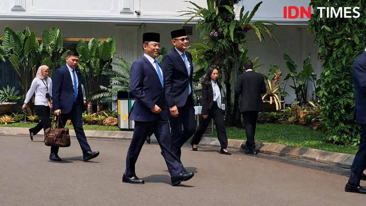 Jelang Reshuffle Kabinet, Sugiono dan Arrmanatha Nasir Tiba Bersama di Istana