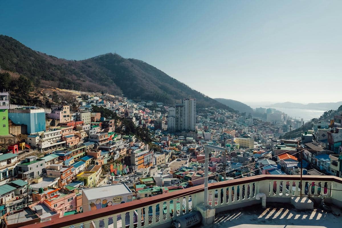 5 Fakta Gamcheon, Desa Warna-warni di Busan dengan Panorama Menawan