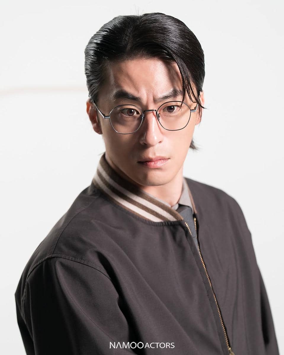 Koo Kyo Hwan di film Colony