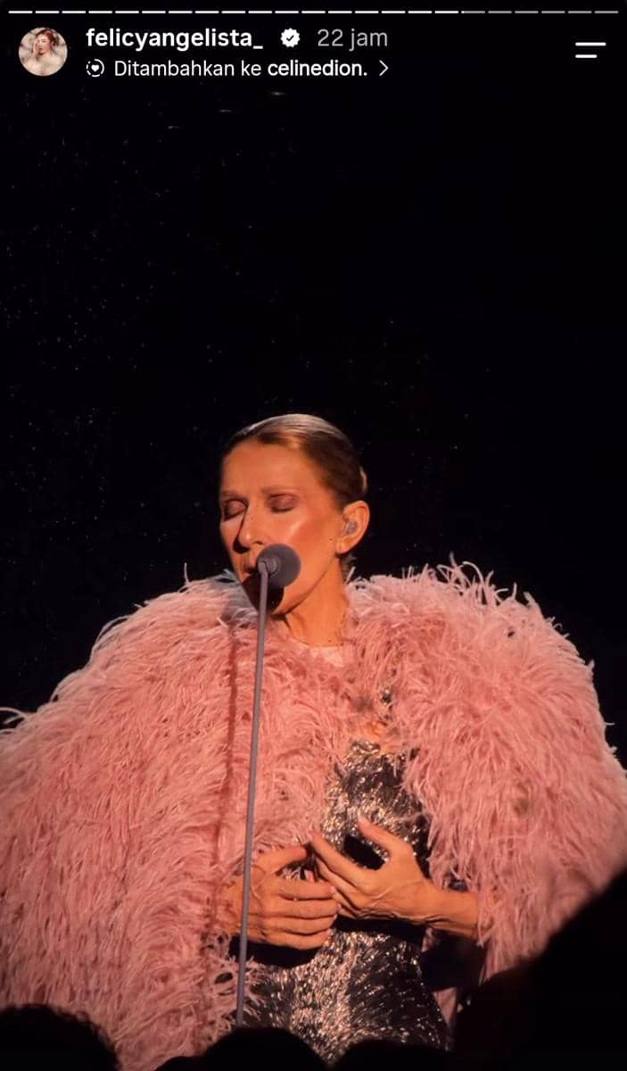 Felicya Angelista dan Hito Caesar menghadiri konser Celine Dion dan mengabadikan momen bersama di lokasi acara.