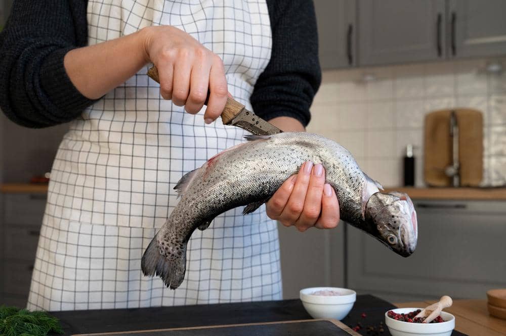 5 Tips Menghilangkan Bau Amis Ikan di Tangan dengan Bahan Dapur