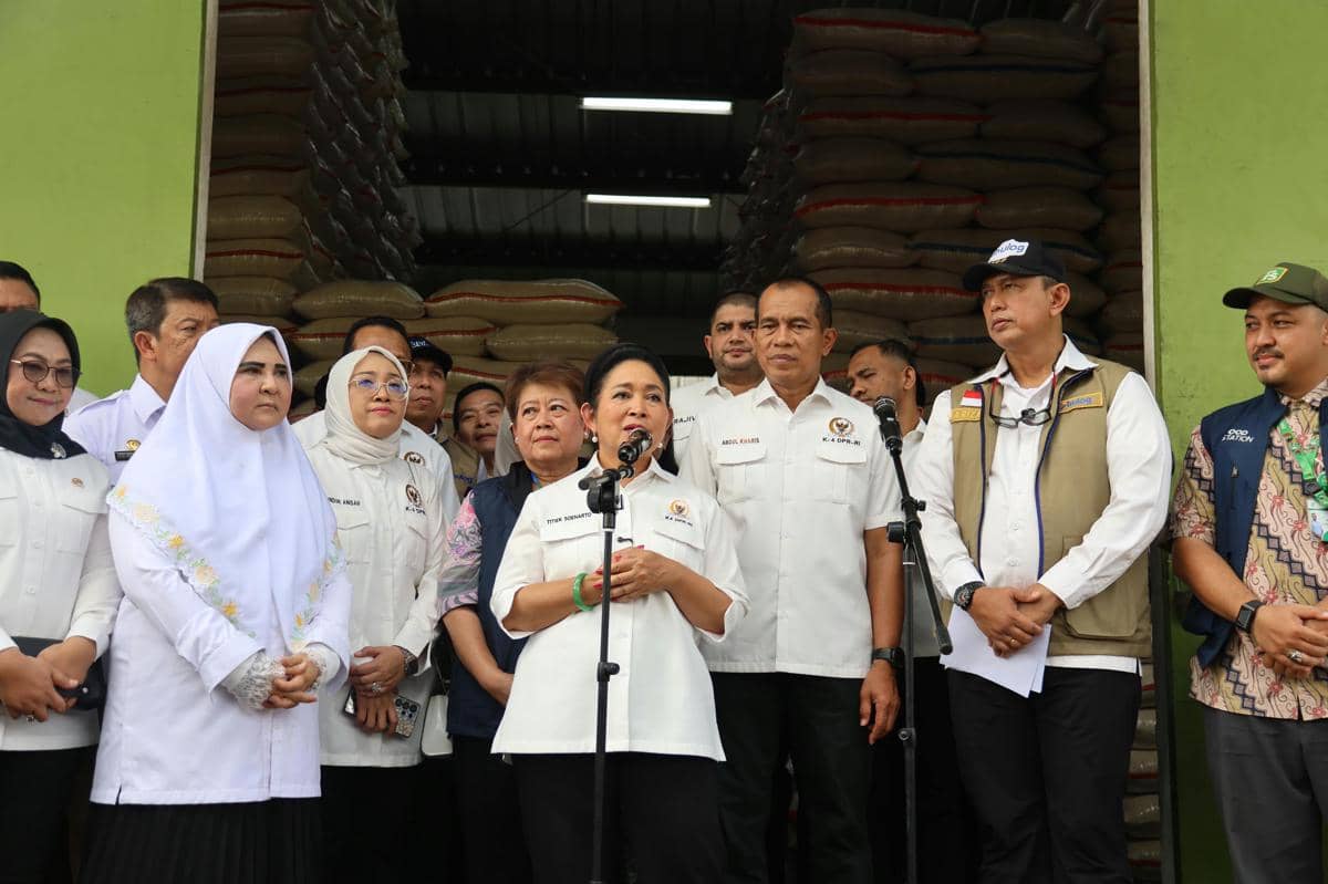BULOG dan Komisi IV DPR RI Sidak Pasar Induk Cipinang, Stok Berlimpah
