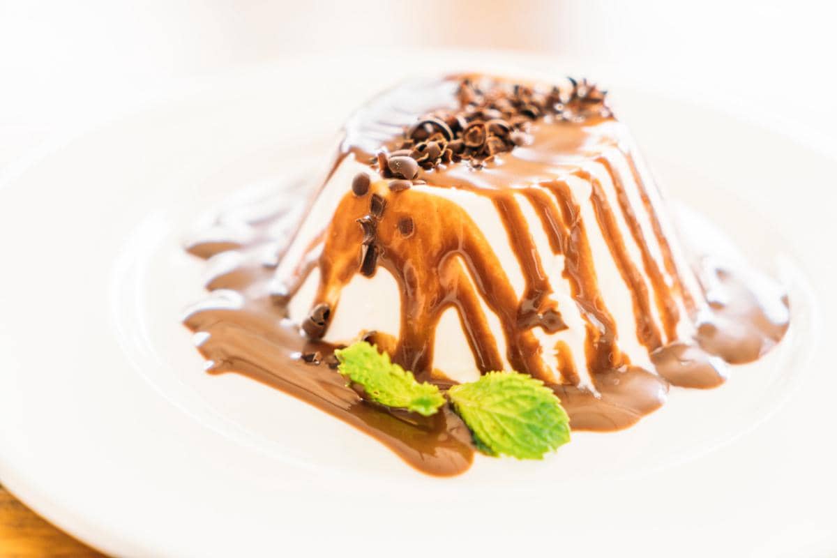 Resep Panna Cotta Cokelat yang Manis dan Creamy