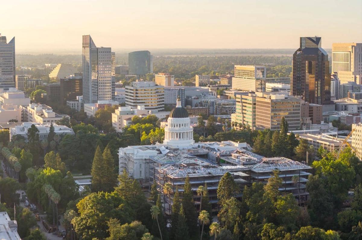 Gedung parlemen California.