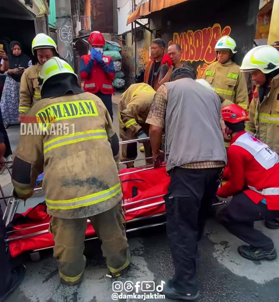 Kebakaran Cakung: Balita Kembar 4 Tahun Terkunci, Satu Anak Meninggal