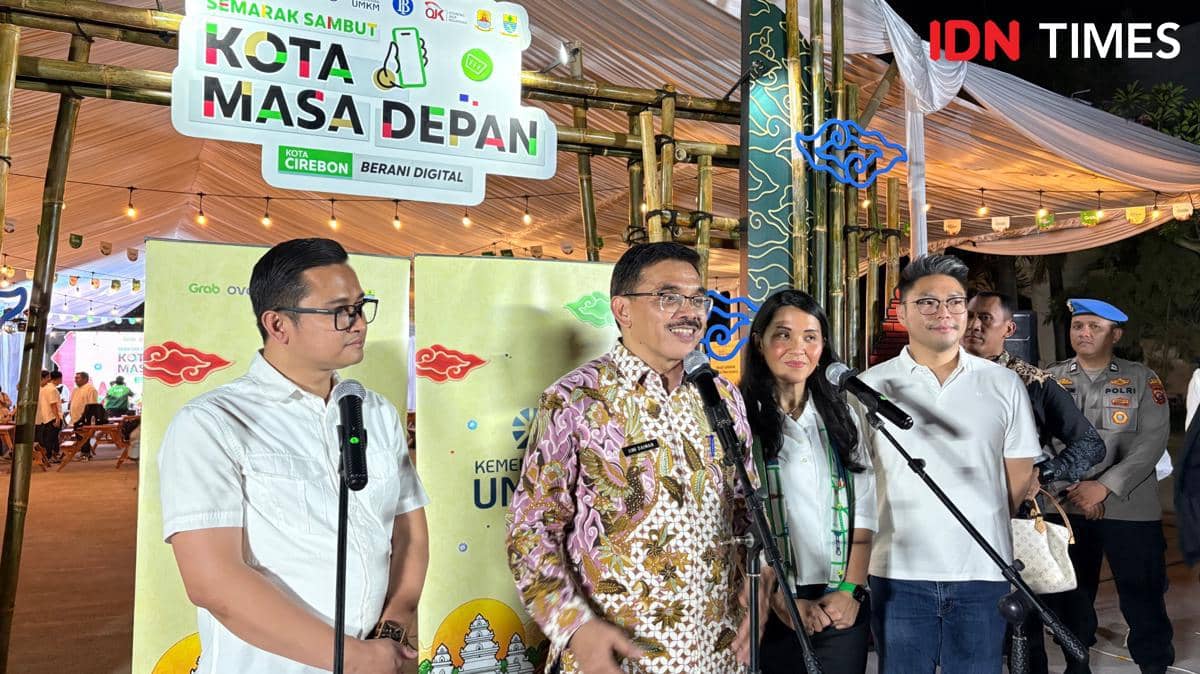 Dr. Iing Daiman, S.IP, M.Si, Sekretaris Daerah Pemerintah Kota Cirebon, Program Kota Masa Depan #BeraniDigital (Dok: IDN Times/Cantika Lutfi