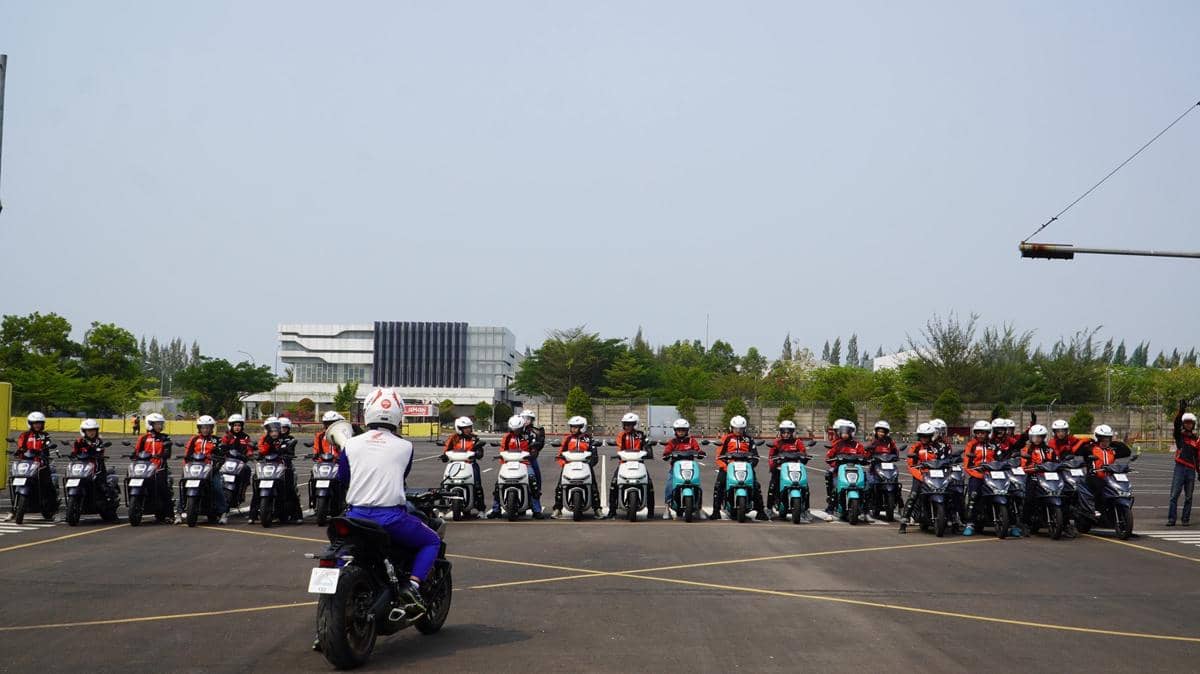 Kegiatan edukasi keselamatan berkendara dari PT Astra Honda Motor bagi anak muda dengan pendekatan dekat kehidupan sehari-hari.