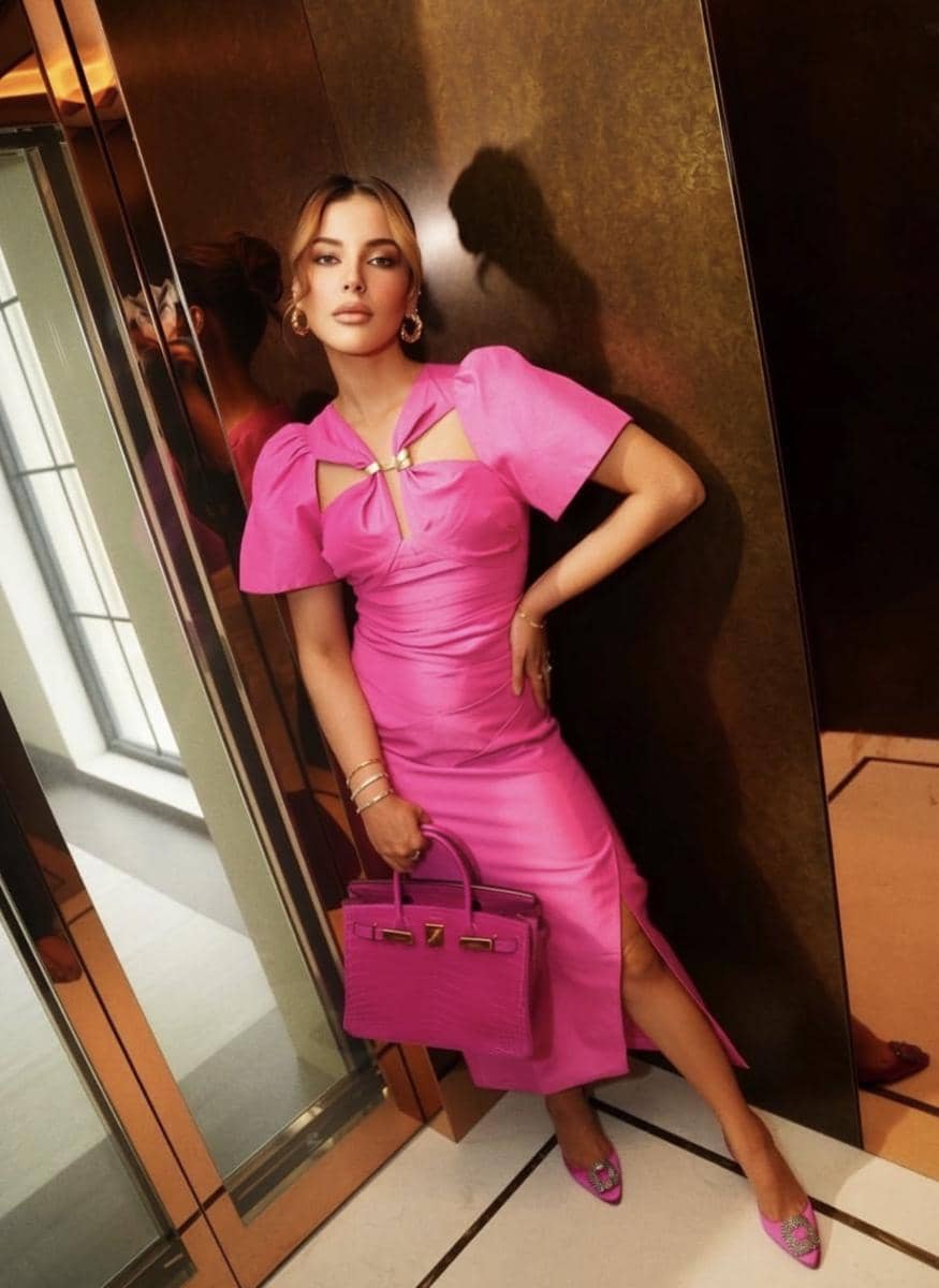 Look Tasya Farasya Pakai Dress ala Barbie