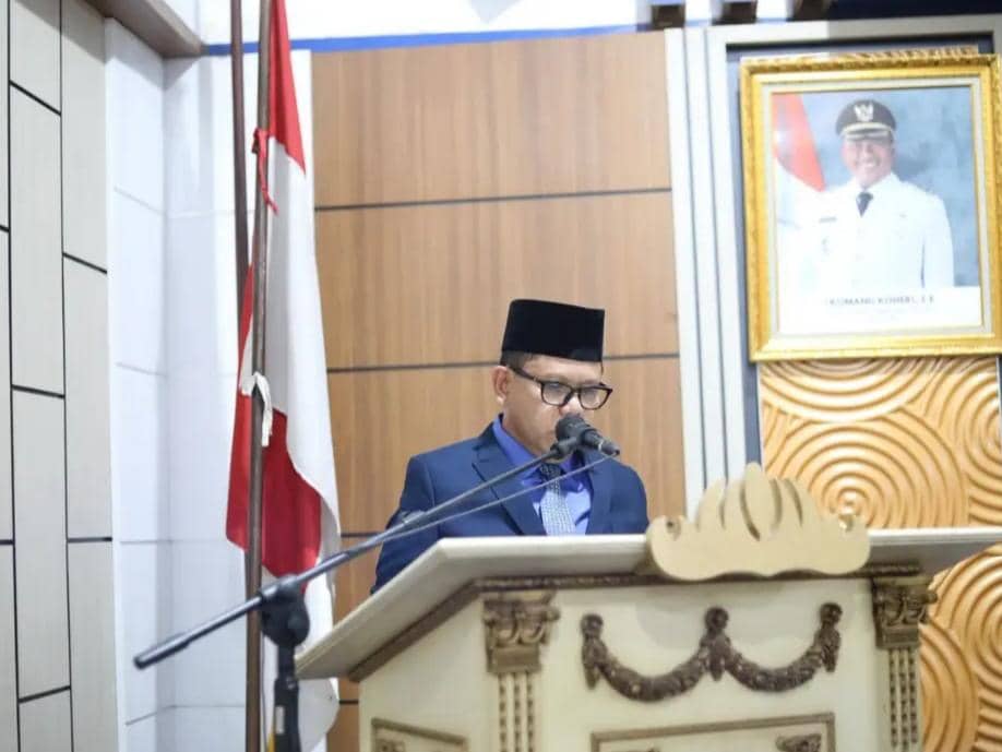 Prosesi pelantikan Sulpakar sebagai Penjabat Sekretaris Daerah Lampung Tengah di Aula Siger kantor bupati