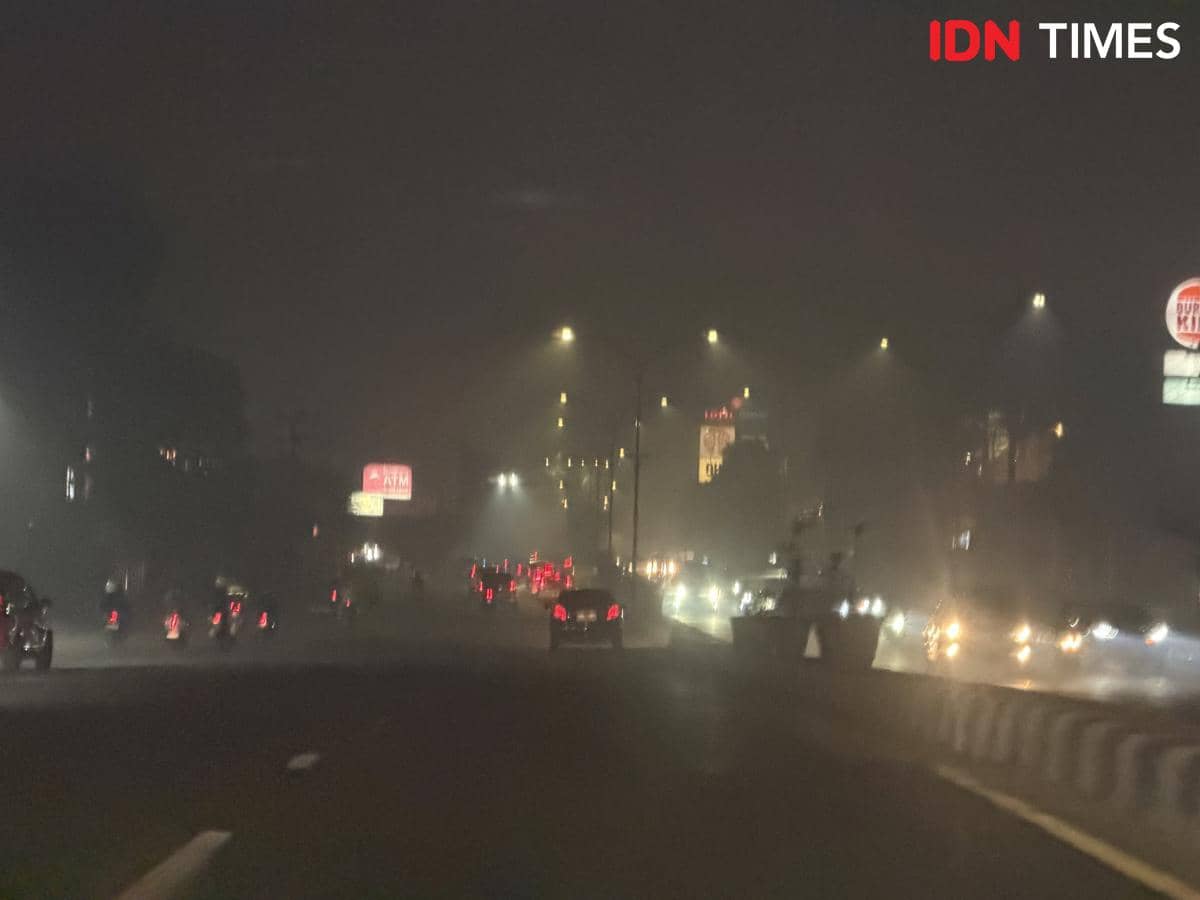 Kabut Asap Palembang Makin Pekat, Warga: Napas Sesak, Mata Perih