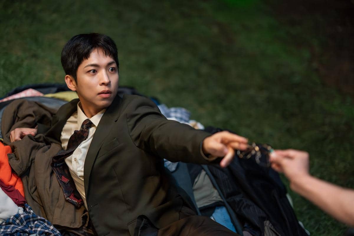 Joo Jong Hyuk di drama Your Personal Taxi