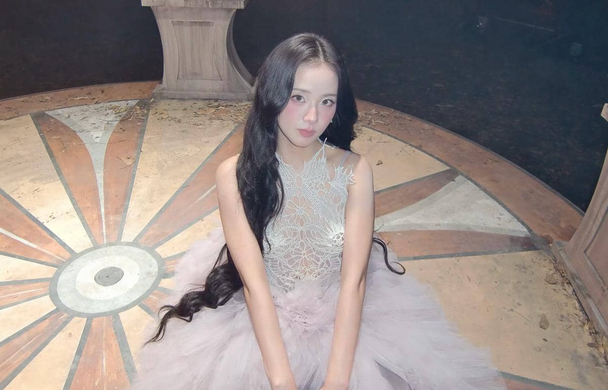Potret Jisoo, anggota Blackpink, dalam unggahan yang dibagikan melalui akun Instagram pribadinya, @sooyaaa__.