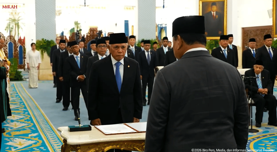Pelantikan Hatta Rajasa sebagai Wakil Ketua Dewan Pertimbangan Presiden RI (Wantimpres) di Istana Merdeka. (Youtube/Sekretariat Presiden)