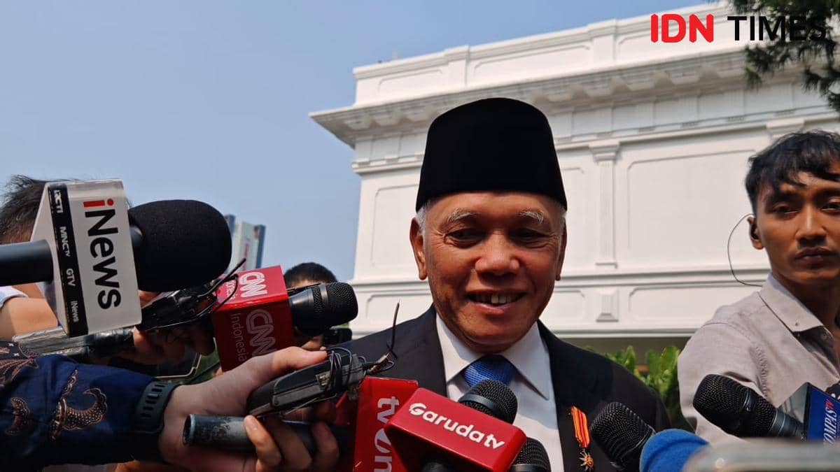 Ketua Majelis Penasihat Partai Amanat Nasional (PAN), Hatta Rajasa hadir di Istana Kepresidenan, Jakarta, Jumat (2/10/2026). (IDN Times/Ilma