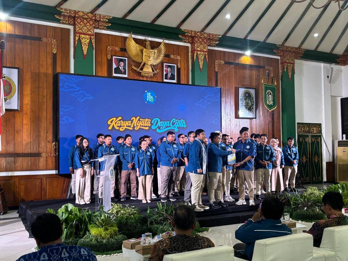 Pelantikan Dewan Pimpinan Wilayah (DPW) Gerakan Ekonomi Kreatif Nasional (GEKRAFS) DIY periode 2026-2029. (IDN Times/Herlambang Jati Kusumo)