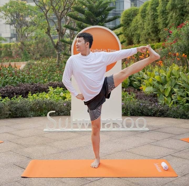 Rangga Moela pertama kali belajar yoga