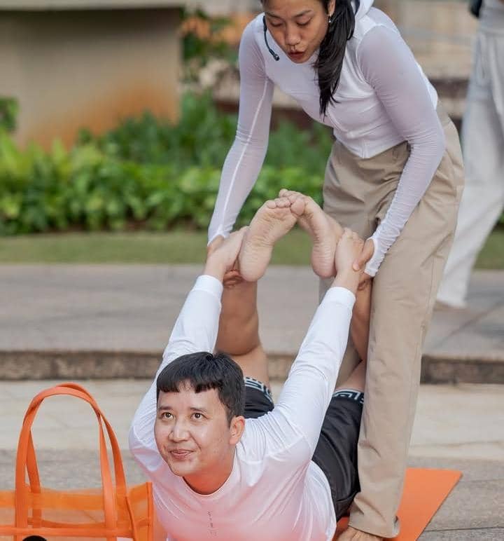 Rangga Moela pertama kali belajar yoga