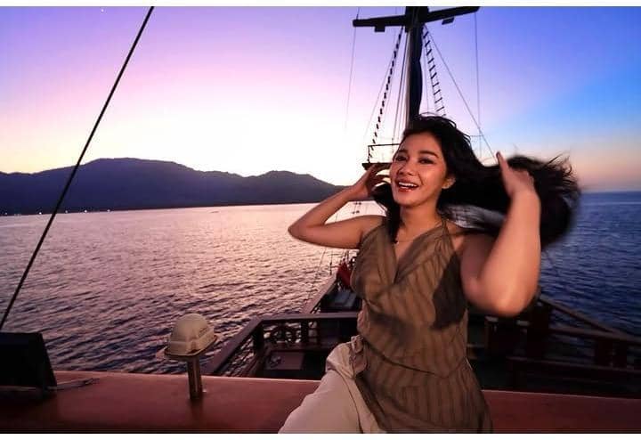 Naysilla Mirdad liburan di Halmahera Selatan