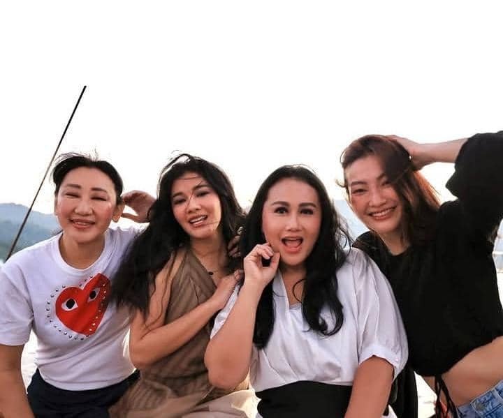 Naysilla Mirdad liburan di Halmahera Selatan