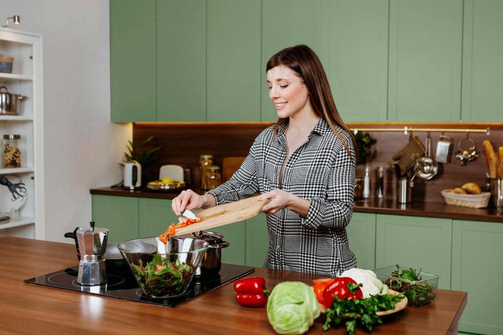 5 Alasan Memasak Sendiri di Rumah Bisa Bantu Redakan Stres