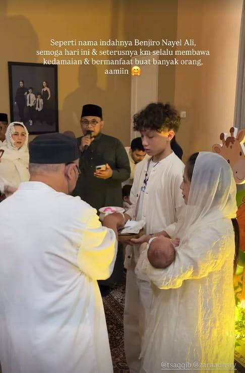 Suasana acara akikah Baby Benji, anak Adhisty Zara, yang dibagikan melalui akun Instagram zaraadhsty secara resmi.