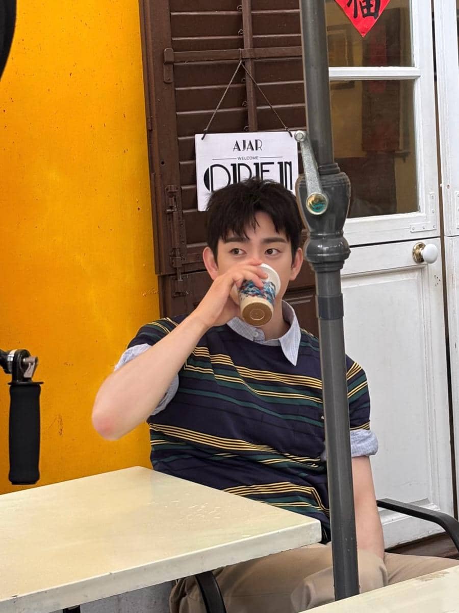 Outfit ala Park Jin Young