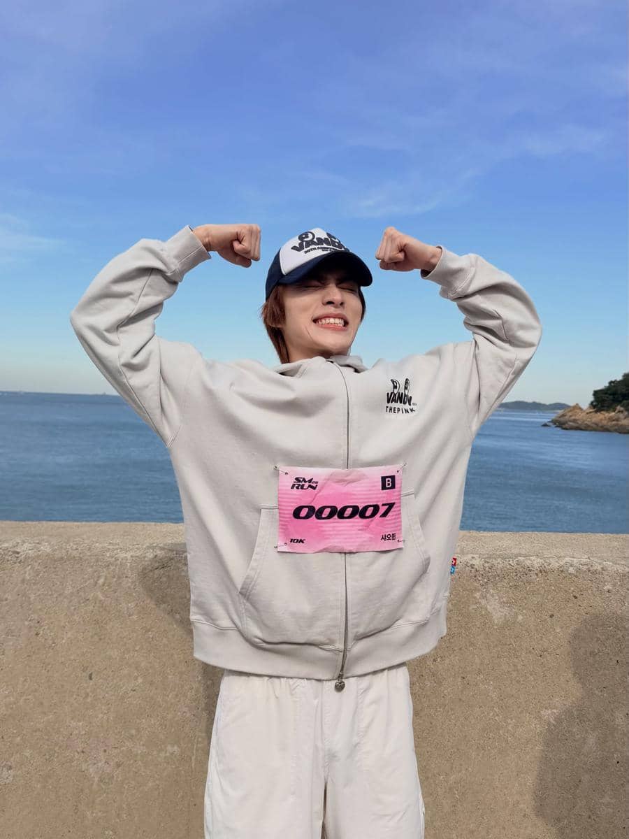 XIaojun WayV SMTOWN Run Club 2026 (instagram.com/djxiao_888)