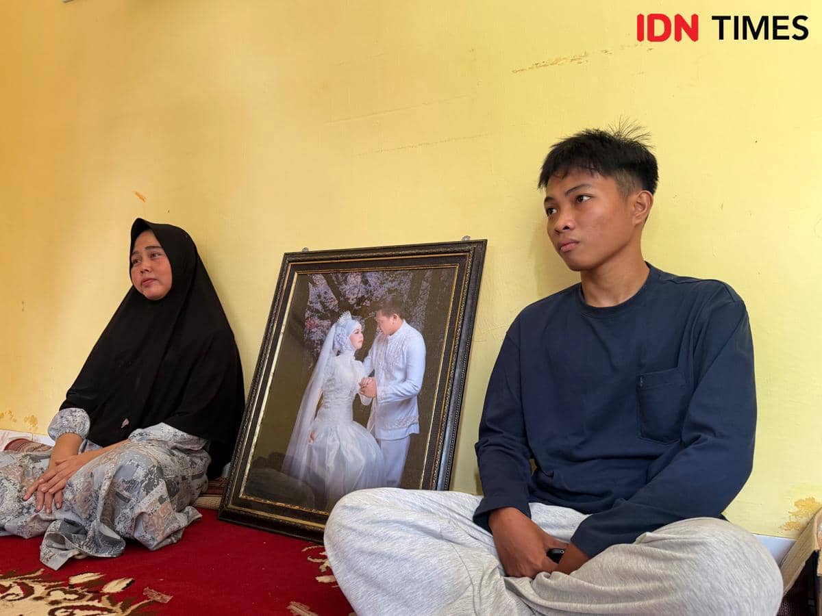 Istri korban Rika Yunita (39) menceritakan kisah sang suami yang harus menderita karena Kebakaran Lahan (IDN Times/Rangga Erfizal)