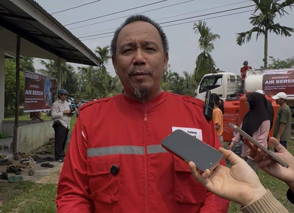 Kemarau Picu Krisis Air, PMI Kalbar Distribusi 1,8 Juta Liter ke Warga