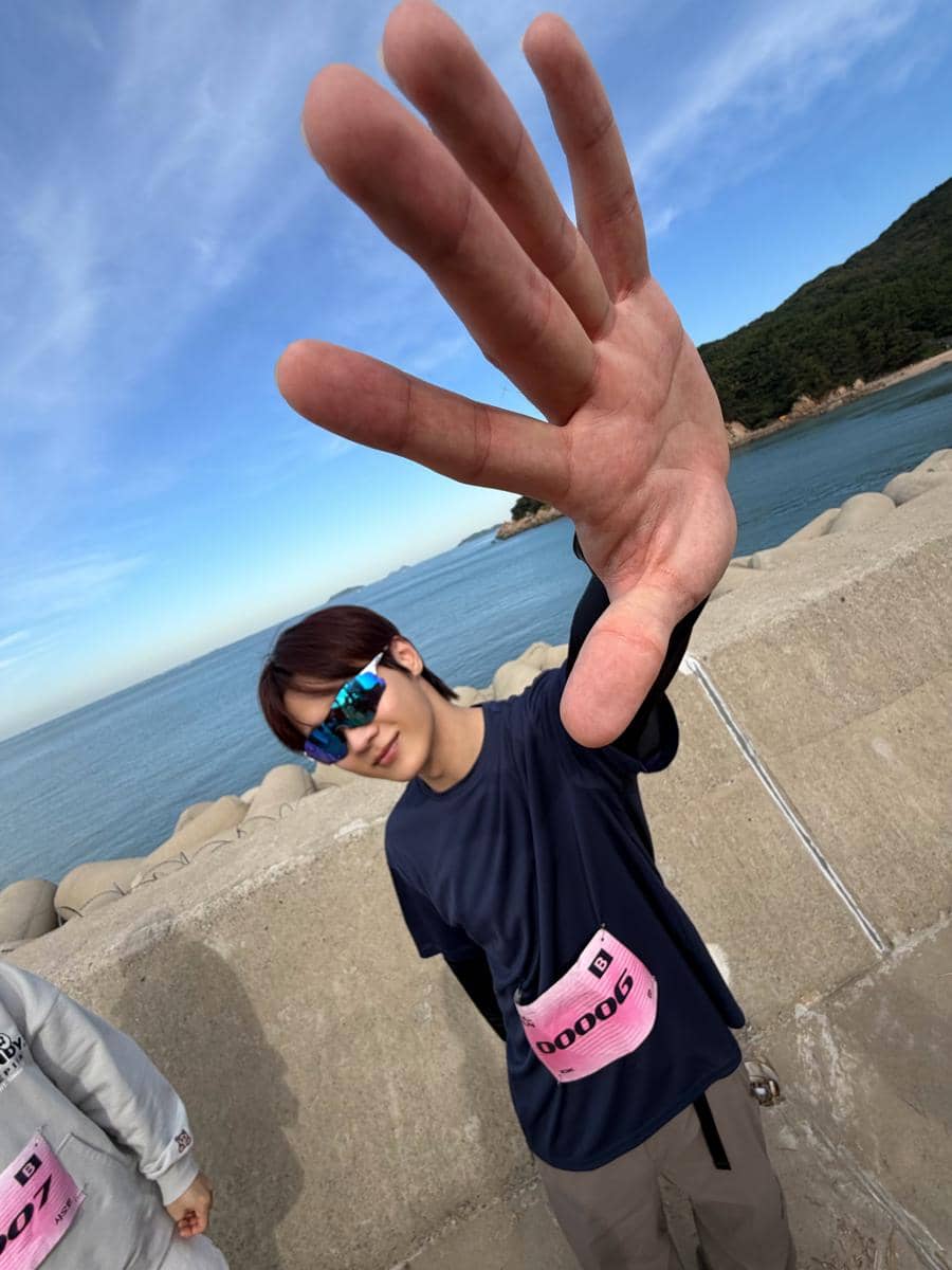Kun WayV SMTOWN Run Club 2026 (instagram.com/kun11xd)