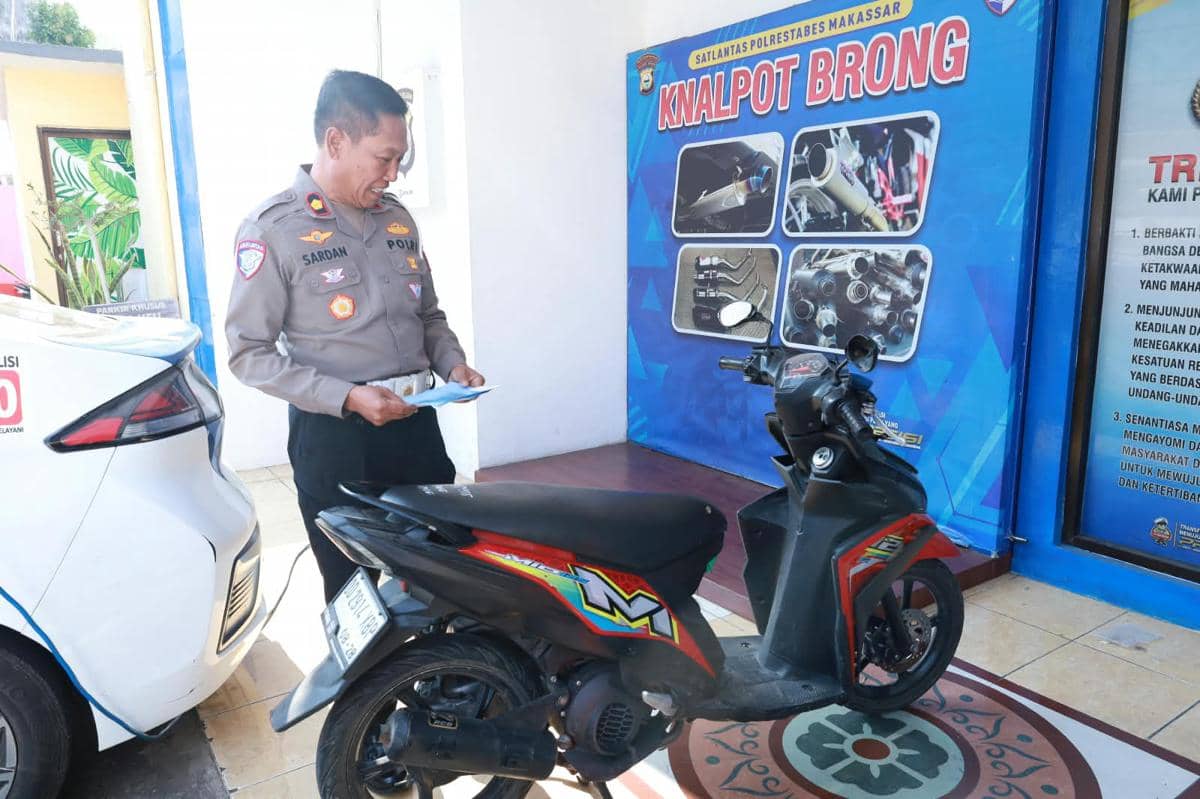 Motor yang digunakan Muhammad Randi (20) saat melakukan aksi freestyle di jalan Kota Makassar. Dok. Polrestabes Makassar