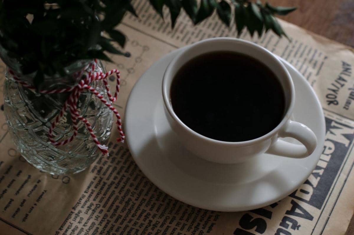 ilustrasi kopi hitam