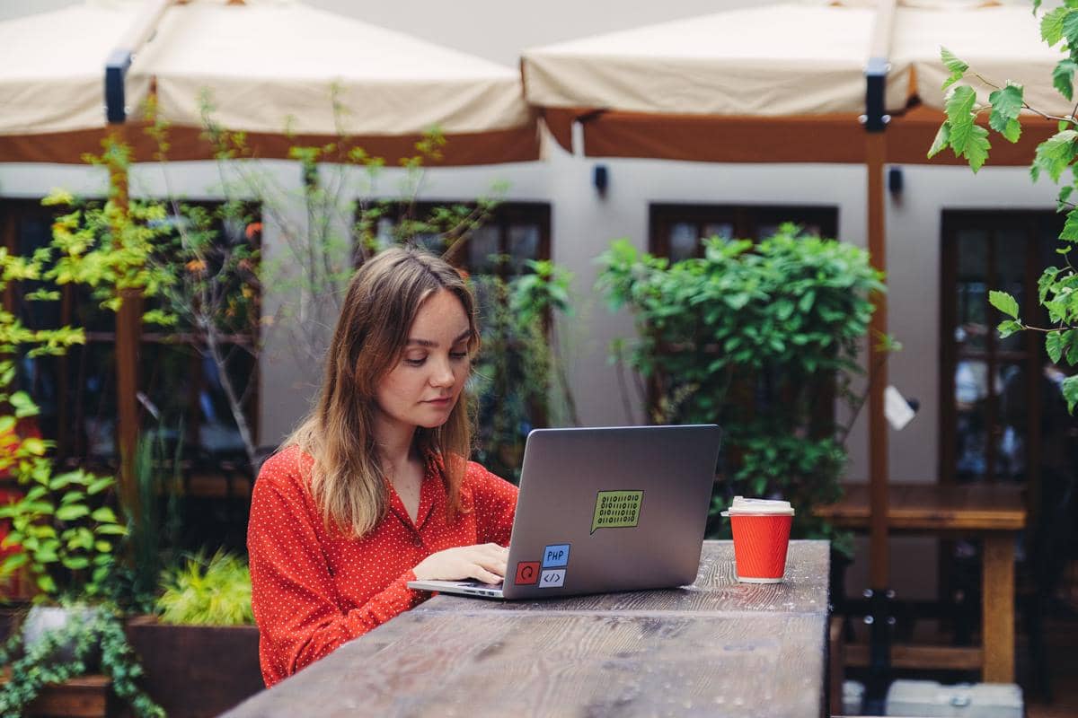 ilustrasi work from anywhere (Pexels.com/Anna Shvets)
