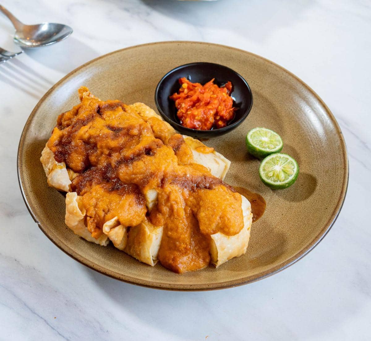 Resep Batagor Ayam Saus Kacang Mete, Rasanya Bikin Susah Lupa!