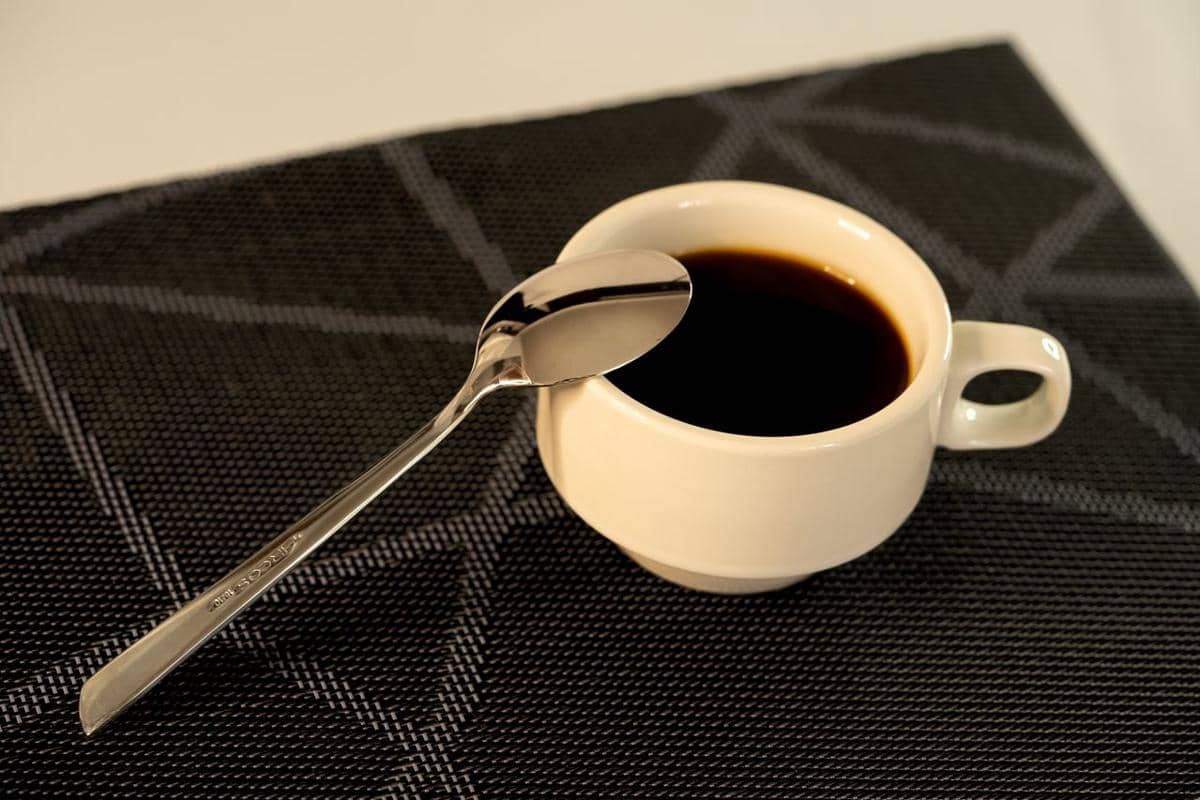 ilustrasi kopi hitam
