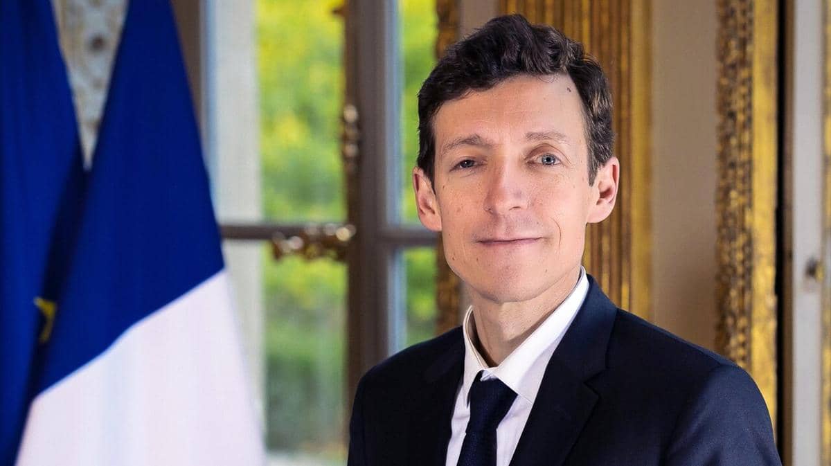 Menteri Pendidikan Prancis Edouard Geffrey