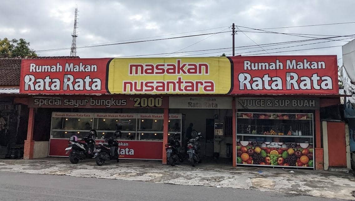 Rumah Makan Rata-Rata 