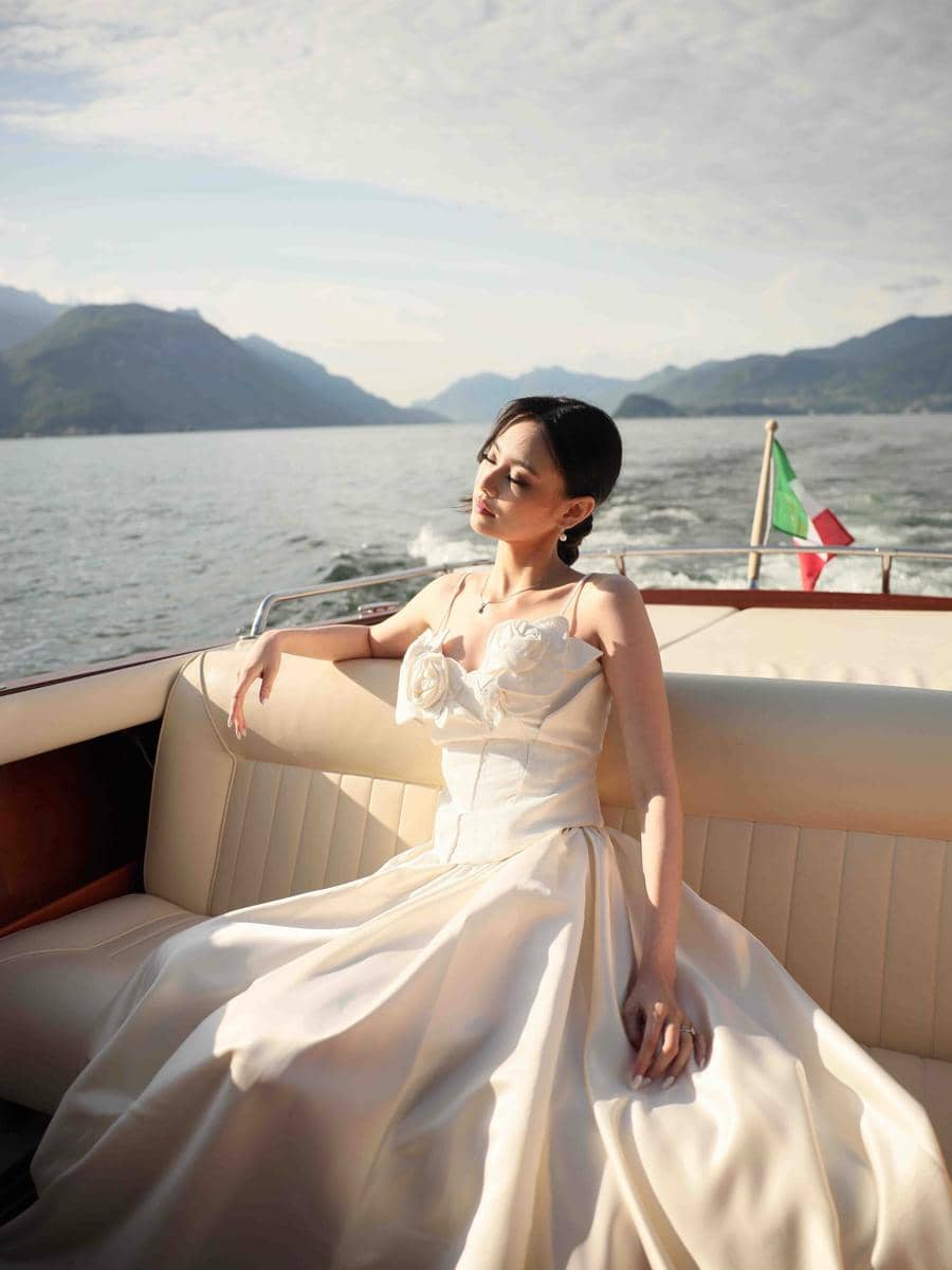 Foto prewedding Gege Elisa dan calon suami di Italia