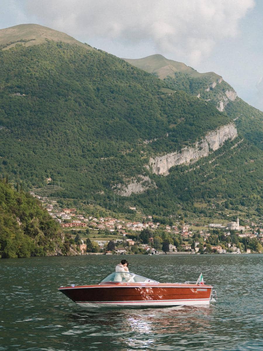 Foto prewedding Gege Elisa dan calon suami di Italia