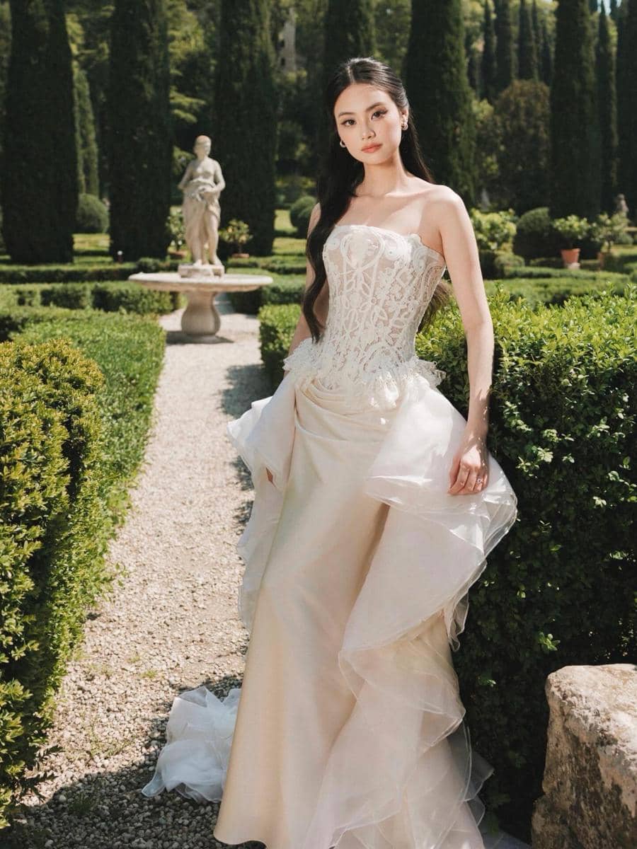Foto prewedding Gege Elisa dan calon suami di Italia